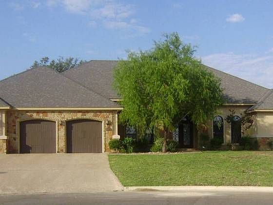 1st image of 1103 Redleaf Dr