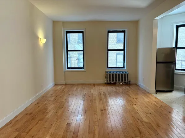 57 Cooper Street image 1 of 7