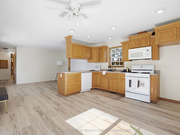 4th image of 14 Pacific Ave