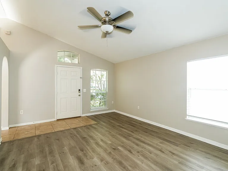 17031 Ongar Ct — Photo 3