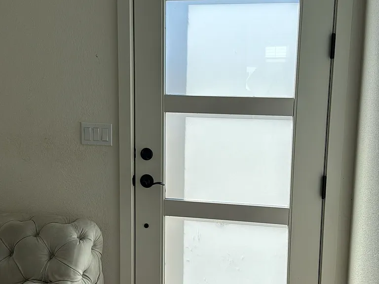 2913 Hercules Ct — Photo 3