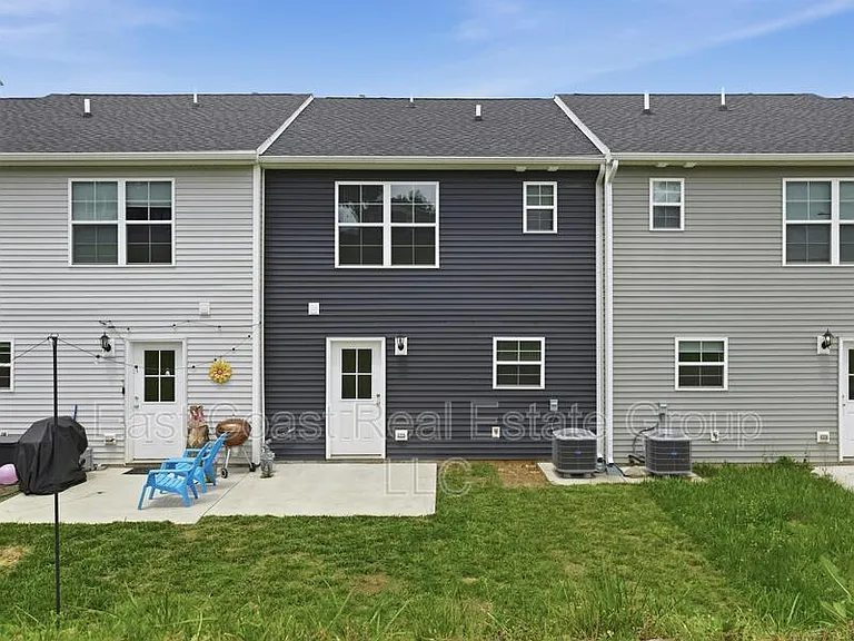 8780 Hillside Way — Photo 29