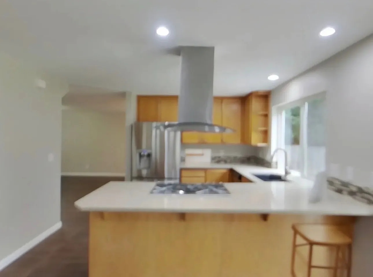 3 bed, 2337 sqft, $2,240 — Photo 4