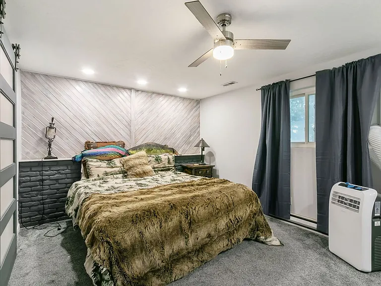 813 Table Mountain Ct — Photo 10