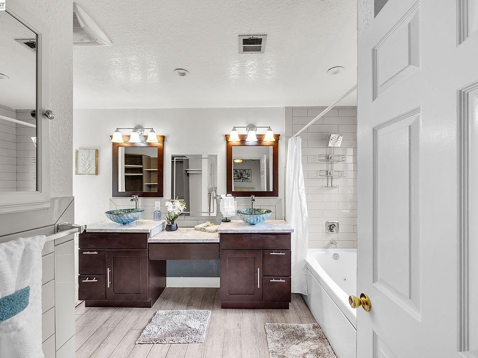 1st image of 2857 Randall Way