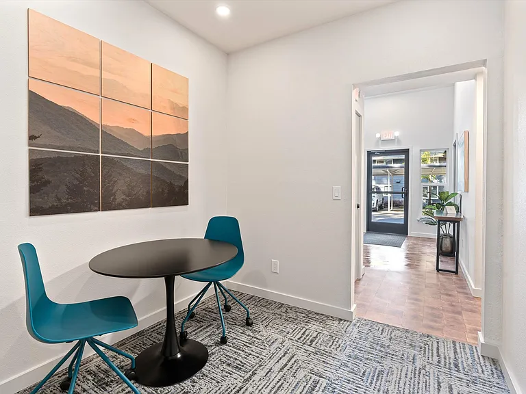 Westvue Apartments — Photo 26
