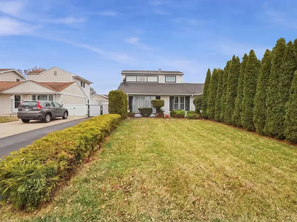 8947 S Komensky Ave, Hometown, IL 60456