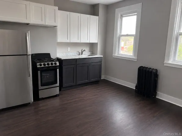 48 Cannon St APT 7, Poughkeepsie, NY 12601