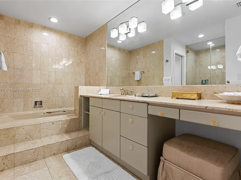 19112 Fisher Island Dr #19112 — Photo 13