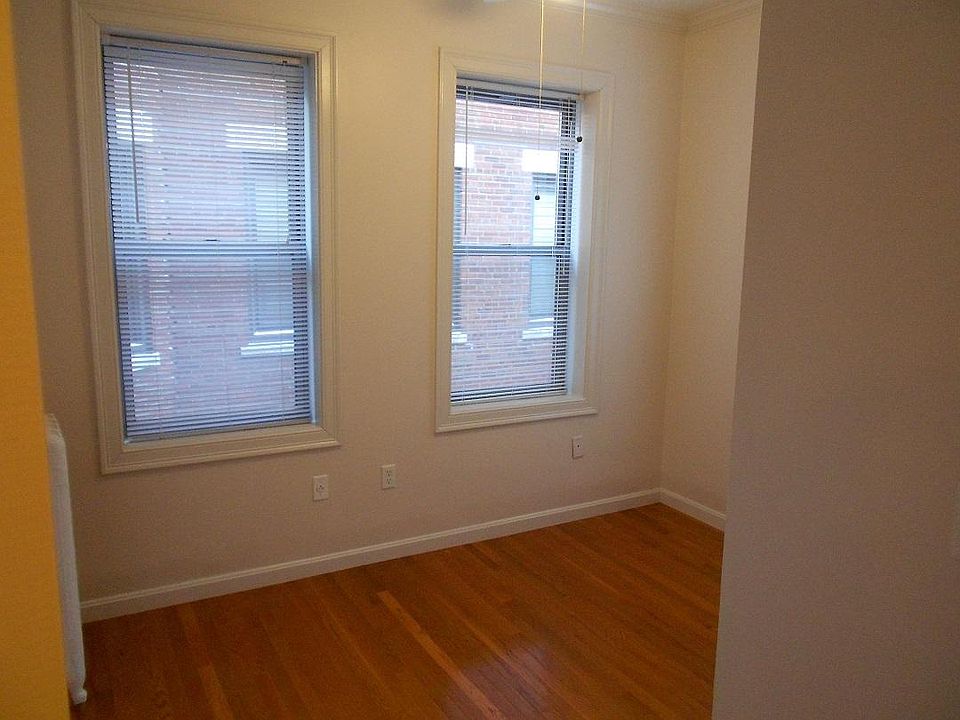 2nd image of 52 Burbank St APT 8