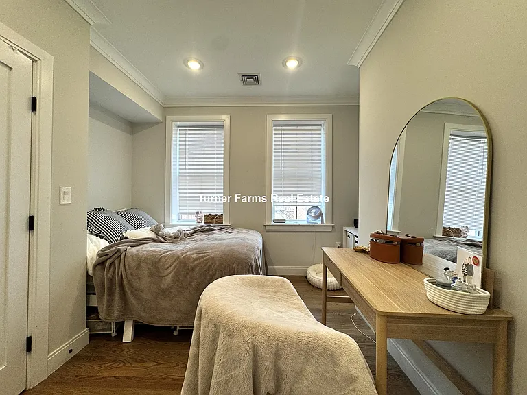 191 Porter St — Photo 11