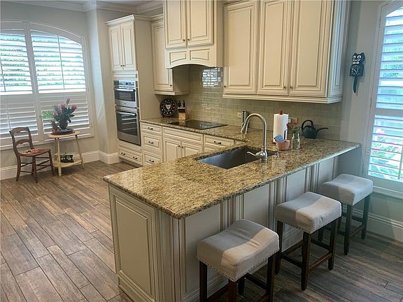 4th image of 157 Peregrine Ct