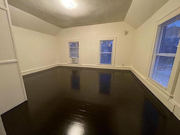 3rd image of 635 Orville Ave