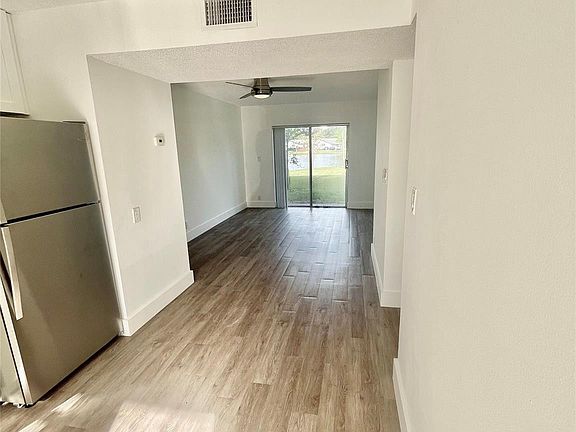 2nd image of 422 Lakeside Drive #134