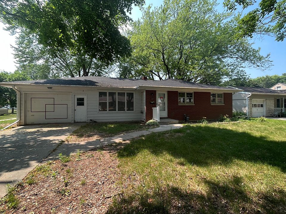 1st image of 1158 Redwood Dr
