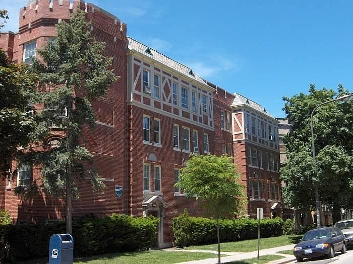 Custer Ave @ Dobson Stree