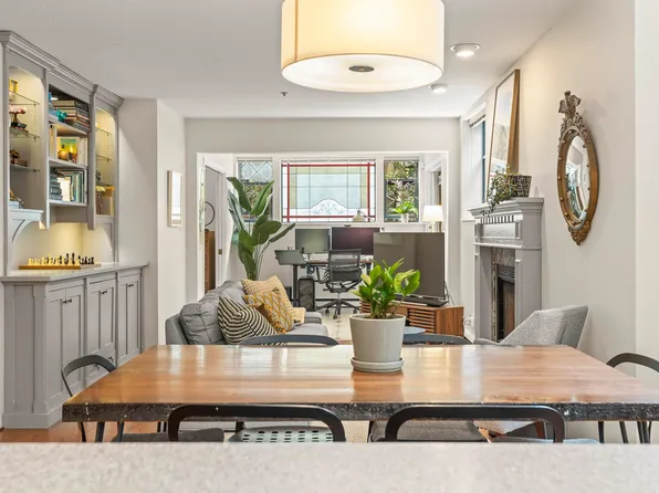 232 W 14th Ave, Vancouver, BC V5Y 1X1