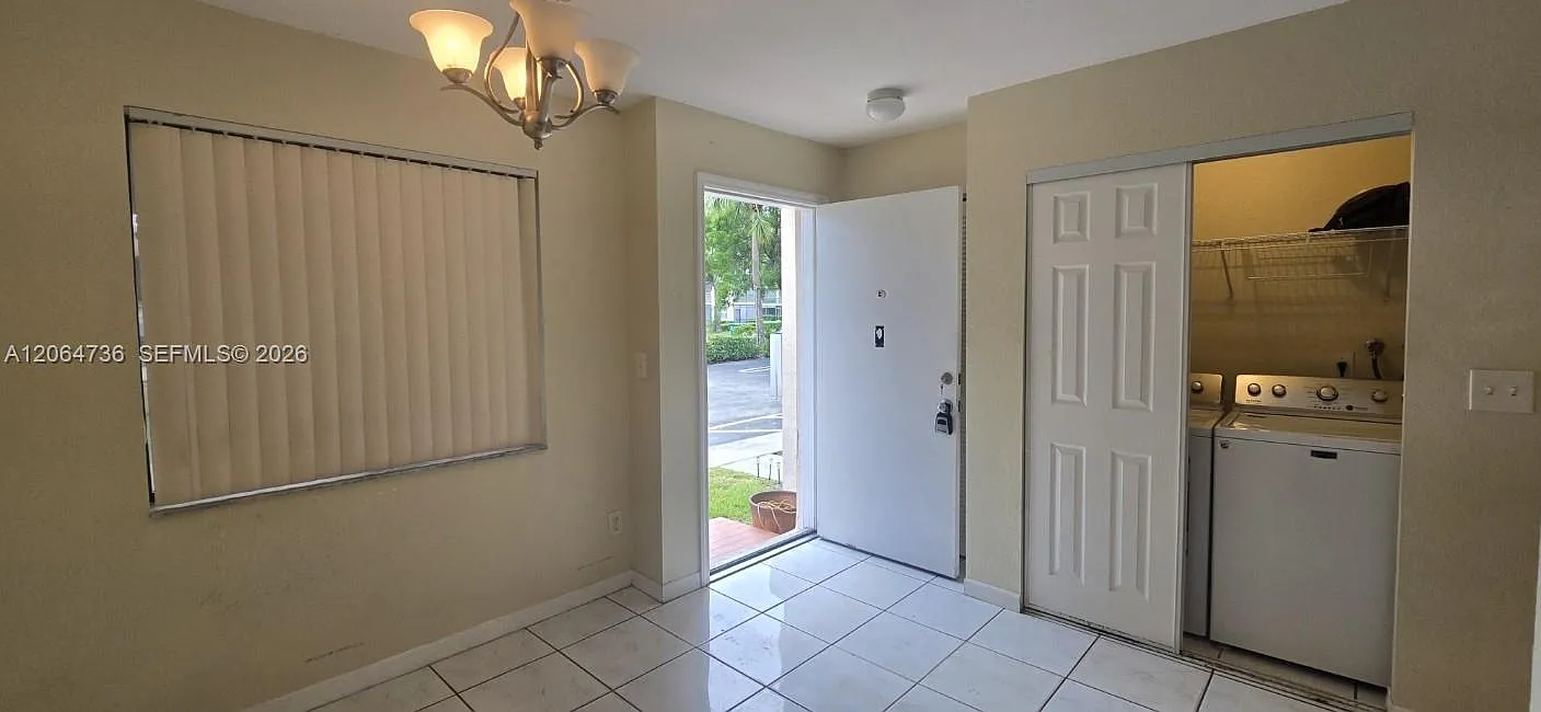 Fairway Townhouses Condo — Photo 2