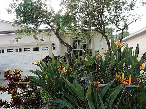 2nd image of 6917 Gray Oak Pl