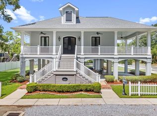 146 Lafitte St, Mandeville, LA 70448