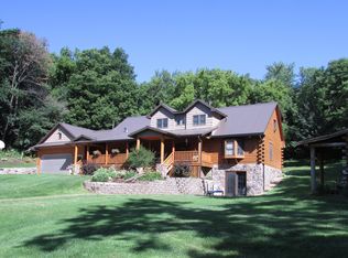 28989 Gaylord Ave, Cannon Falls, MN 55009
