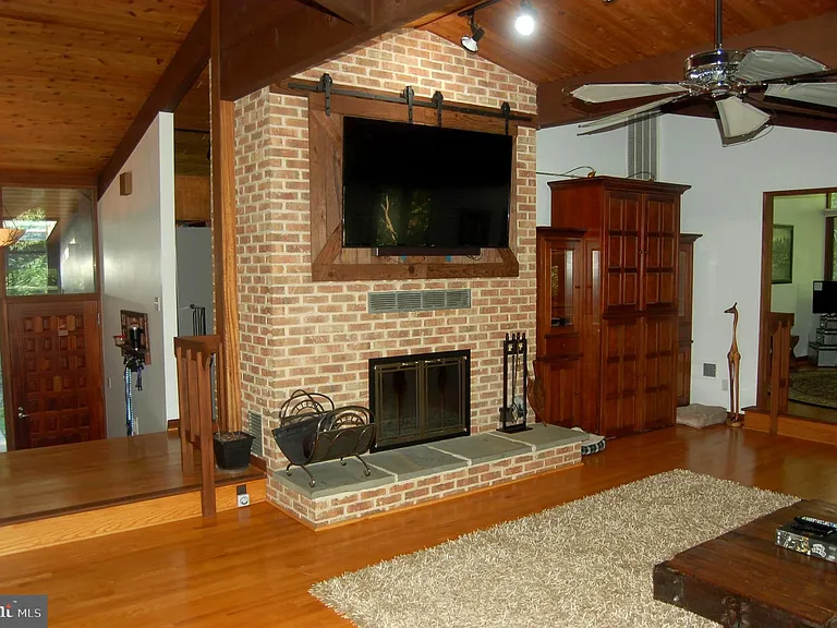 9728 Swift Creek Ct — Photo 16