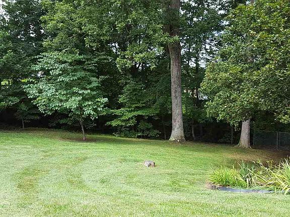 3rd image of 1168 Hidden Lake Dr