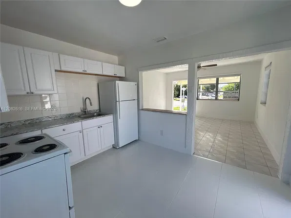 725 SW 8th Ave #A, Hallandale, FL 33009