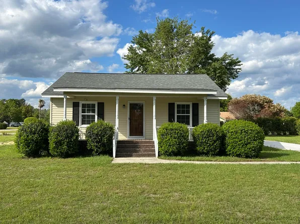 206 Dora Dr, Saint George, SC 29477