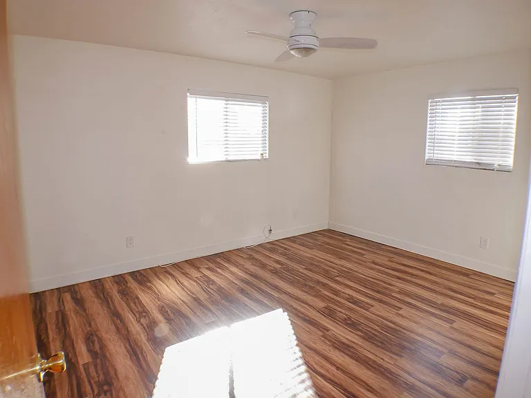 228 Twin Oaks Ave — Photo 11