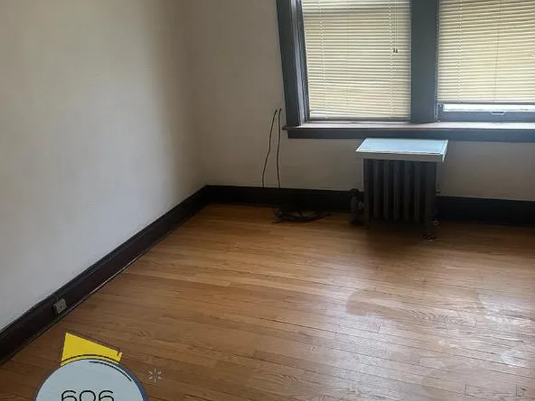 Beautiful Large Berwyn Apts on Wesley! — Photo 5