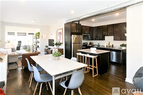 1604 W Berwyn Ave Photo 1