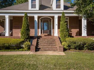 135 Wildwood Trl, Florence, AL 35630