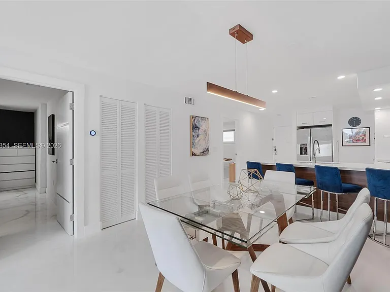 4101 Indian Creek Dr #507 — Photo 14