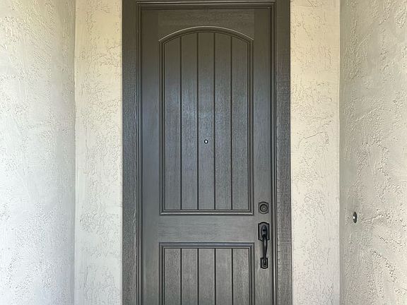 4th image of 28939 N 64th Dr