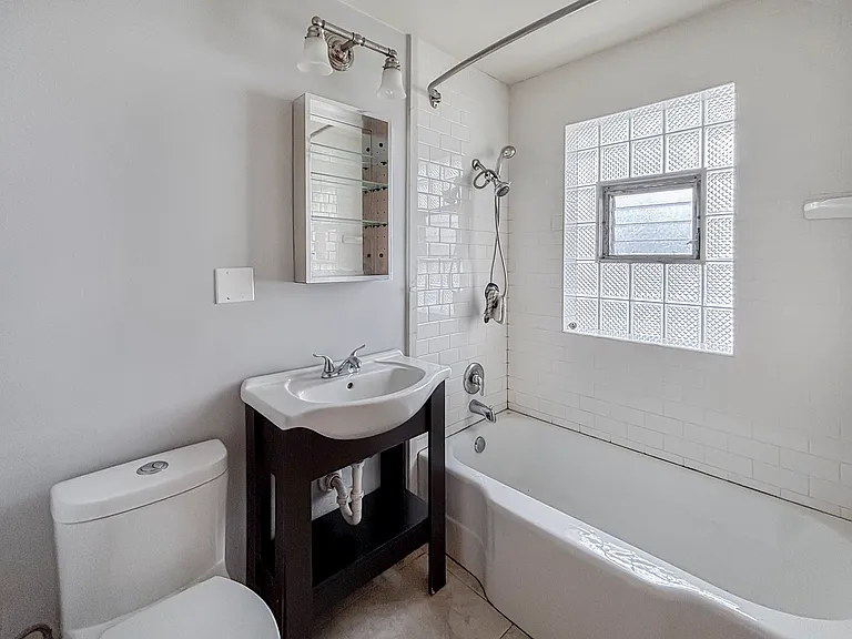 5156 W 63rd Pl — Photo 17
