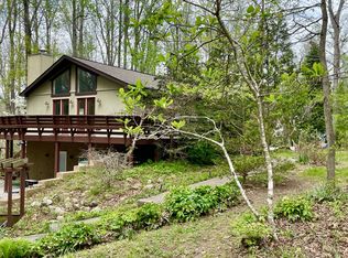 1073 Crane Ct, Kingston Springs, TN 37082