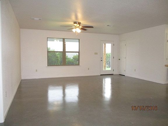 3rd image of 105 Wildrose Ln