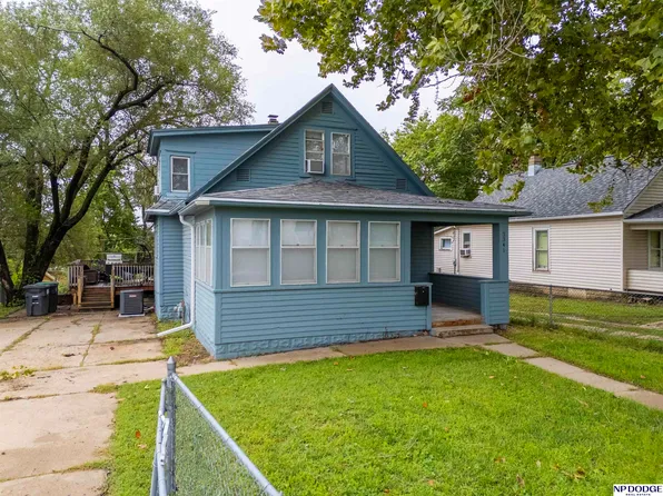 3341 Meredith Ave, Omaha, NE 68111