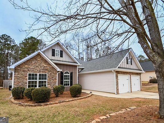 3rd image of 75 Ashebrooke Way