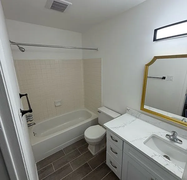 2807 Hawthorn Ct — Photo 11