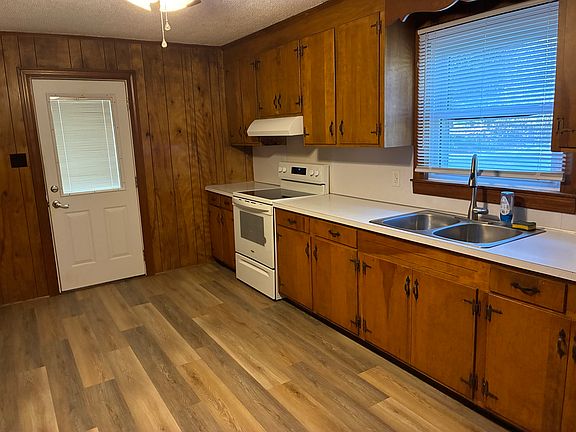 4th image of 129 Vinson Rd