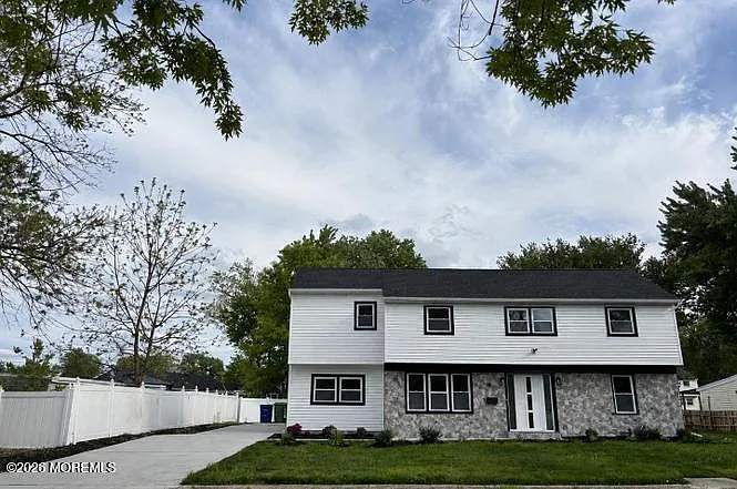 16 Buckingham Rd — Photo 4