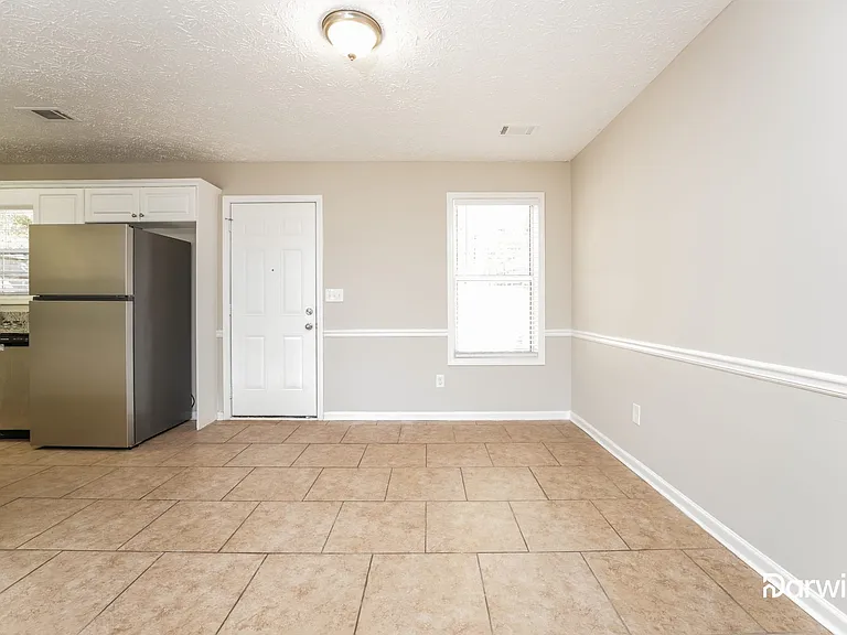 610 Pebble Blvd — Photo 7
