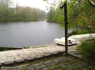 134 E Sage Rd, Long Pond, PA 18334