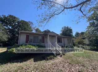 2817 Pine Springs Dr, Fayetteville, NC 28306