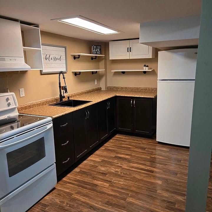 1st image of 124 Heydon Ave #174