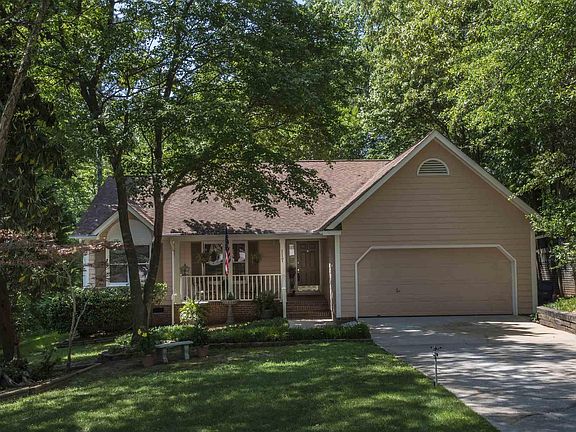 2nd image of 117 Oak Hollow Ct