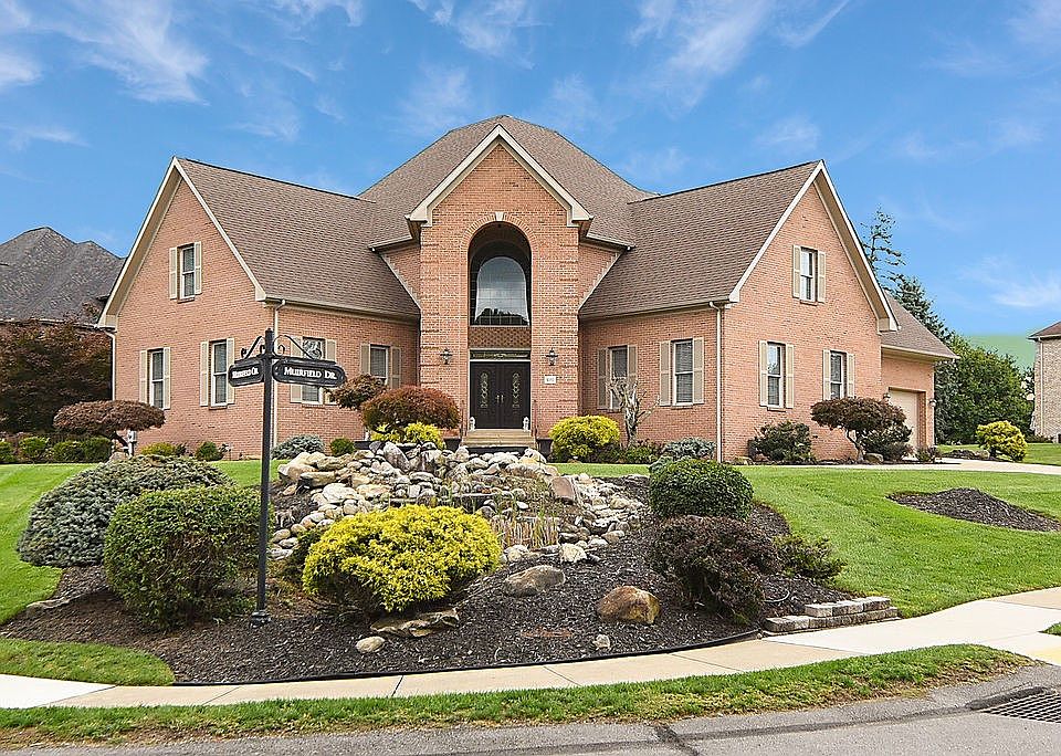 1st image of 4010 Muirfield Dr