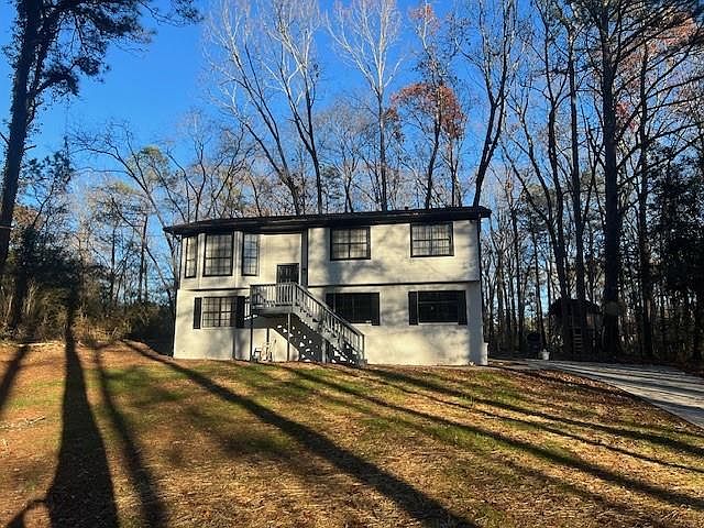 1st image of 2676 Pamela Dr